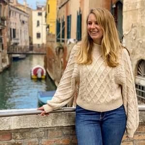 Meet your Posher, Brooke